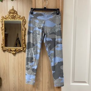 Aerie camo leggings